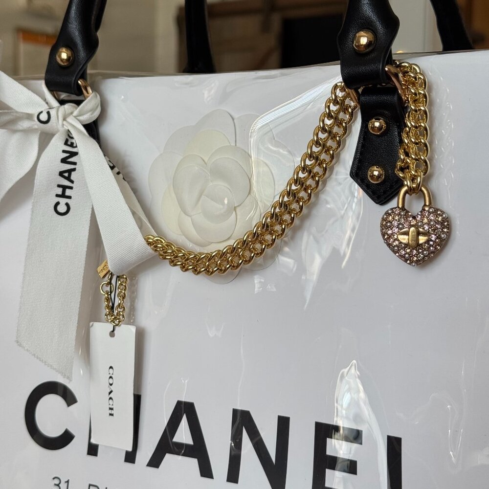 Coach Heart Turnlock Pavé Chain Link Necklace (Gold/Pink Multi) - NWT